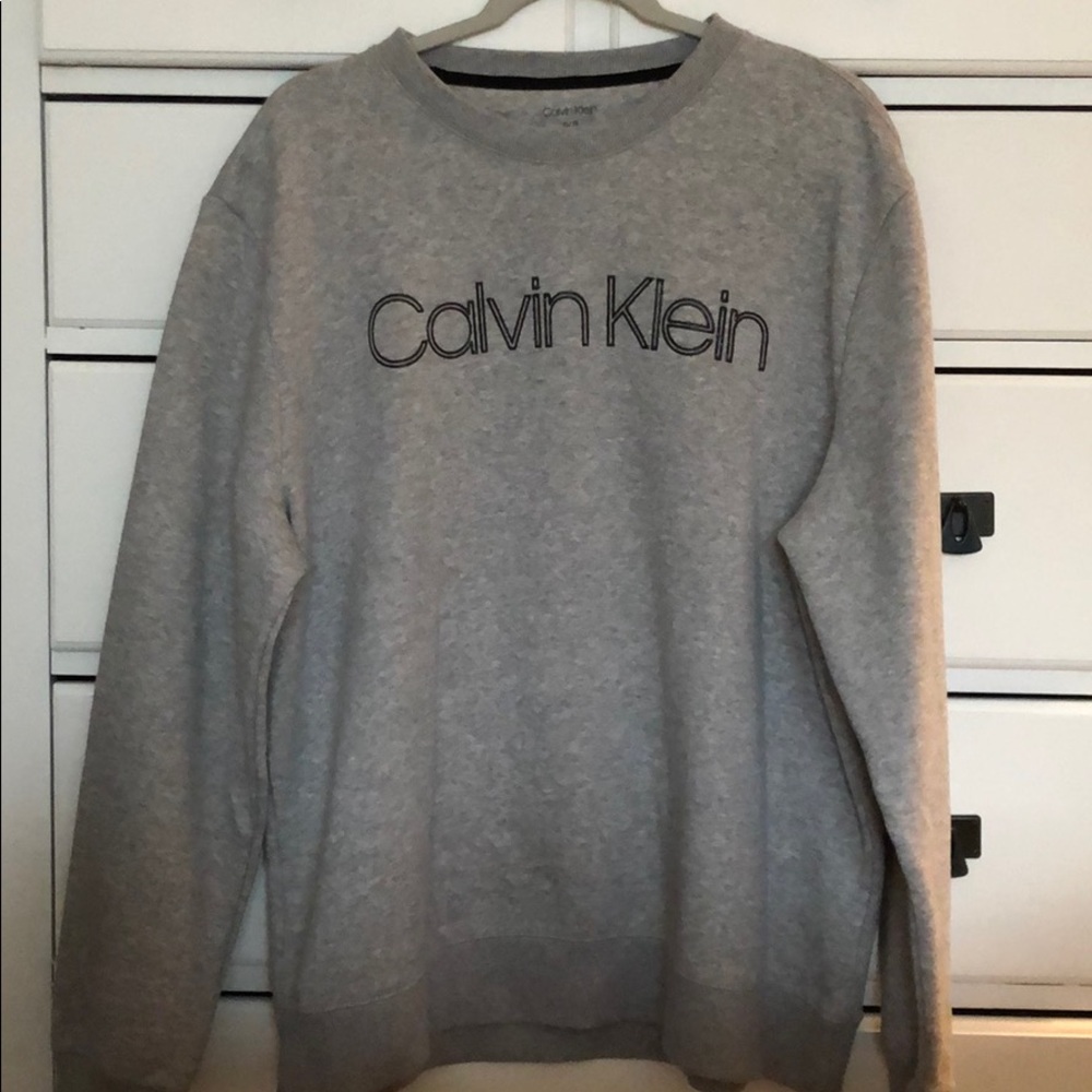 Men’s Calvin Klein sweatshirt.